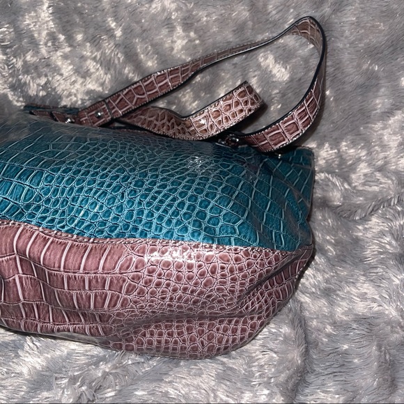 G by Guess Hangbag & wallet - Picture 8 of 13